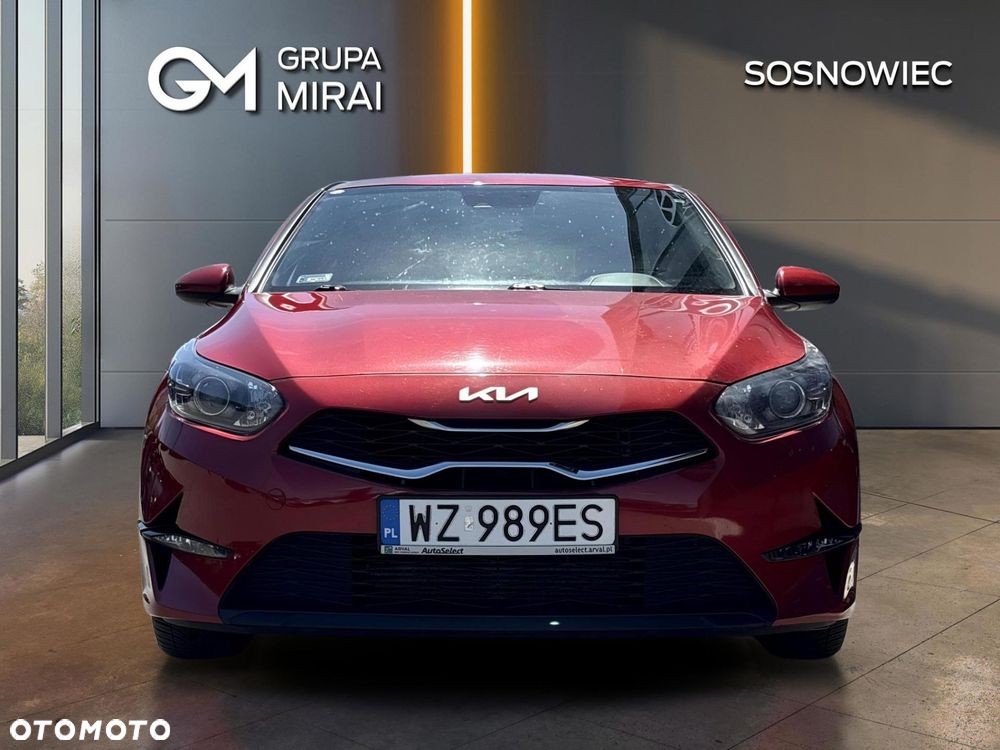 Kia Ceed - 8
