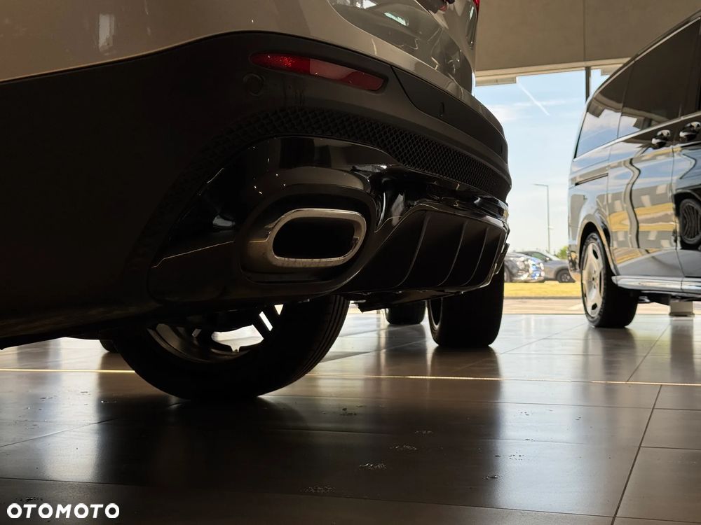 Mercedes-Benz GLB 200 AMG Line 7G-DCT - 11