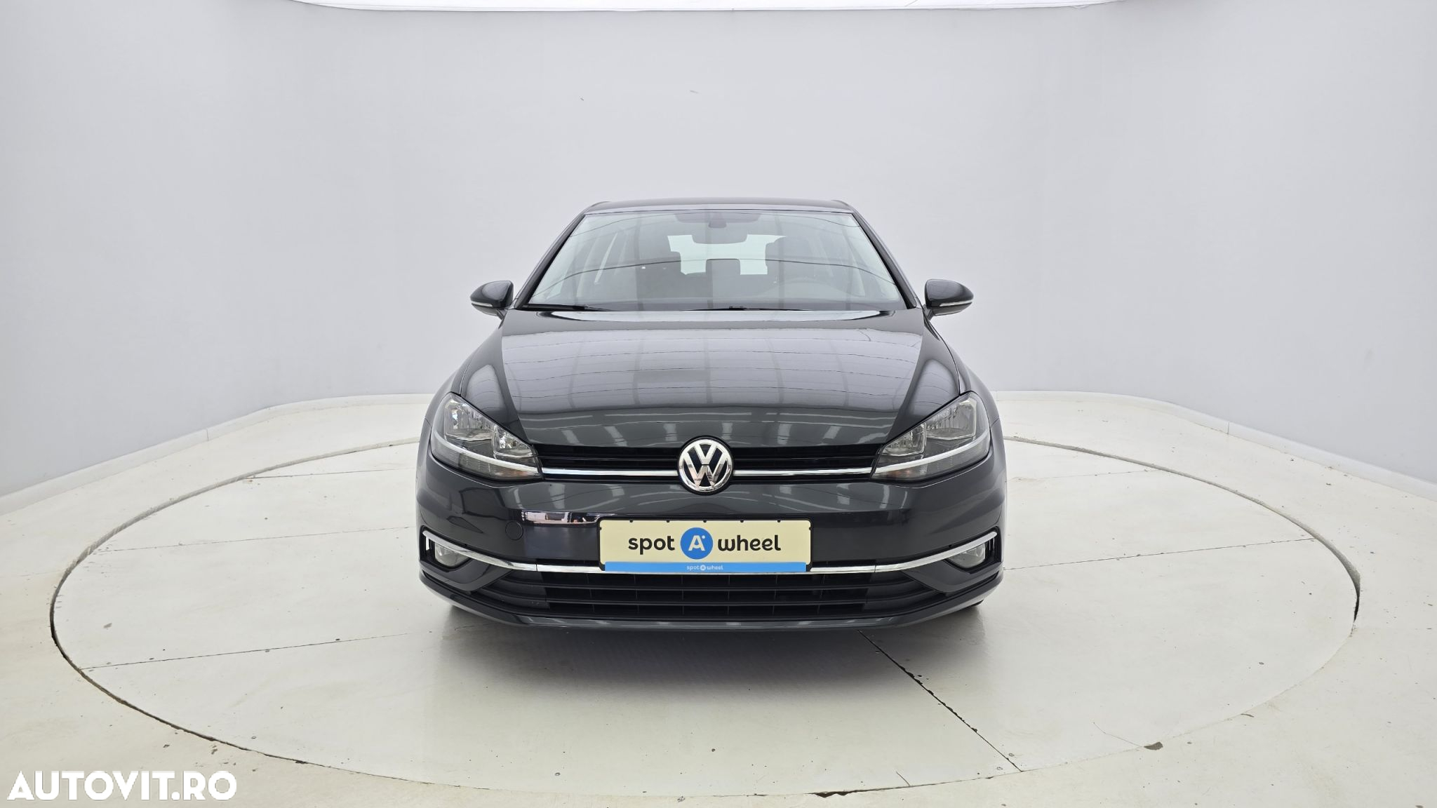 Volkswagen Golf 1.6 TDI Comfortline - 2
