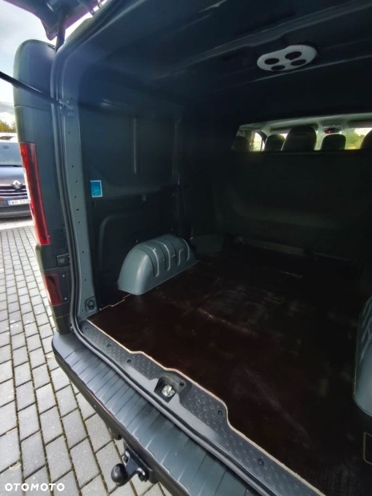 Renault Trafic - 21