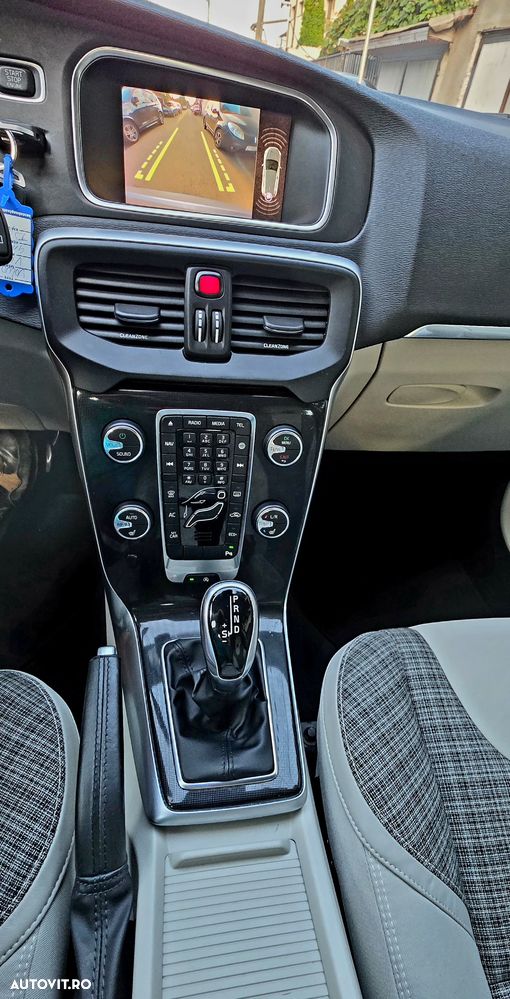 Volvo V40 T2 Aut. Inscription - 6