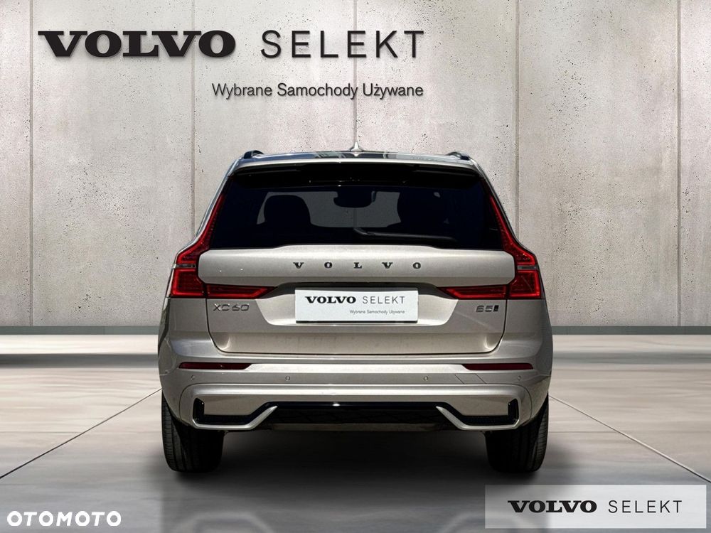 Volvo XC 60 - 4