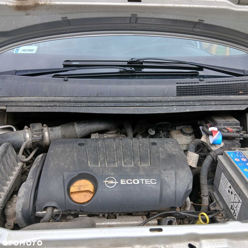 Opel Zafira - 8