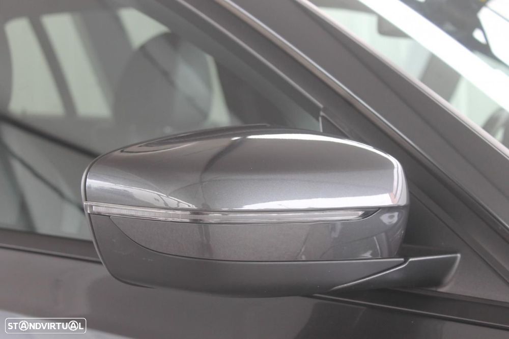 BMW 320 e Line Sport Auto - 42