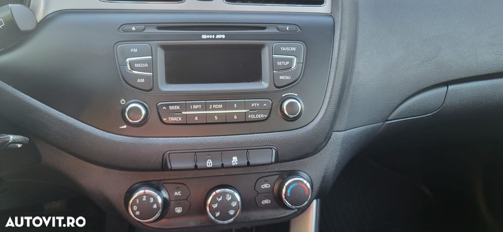 Kia Ceed 1.4 GSL BEST - 6