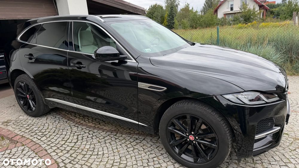 Jaguar F-Pace - 7