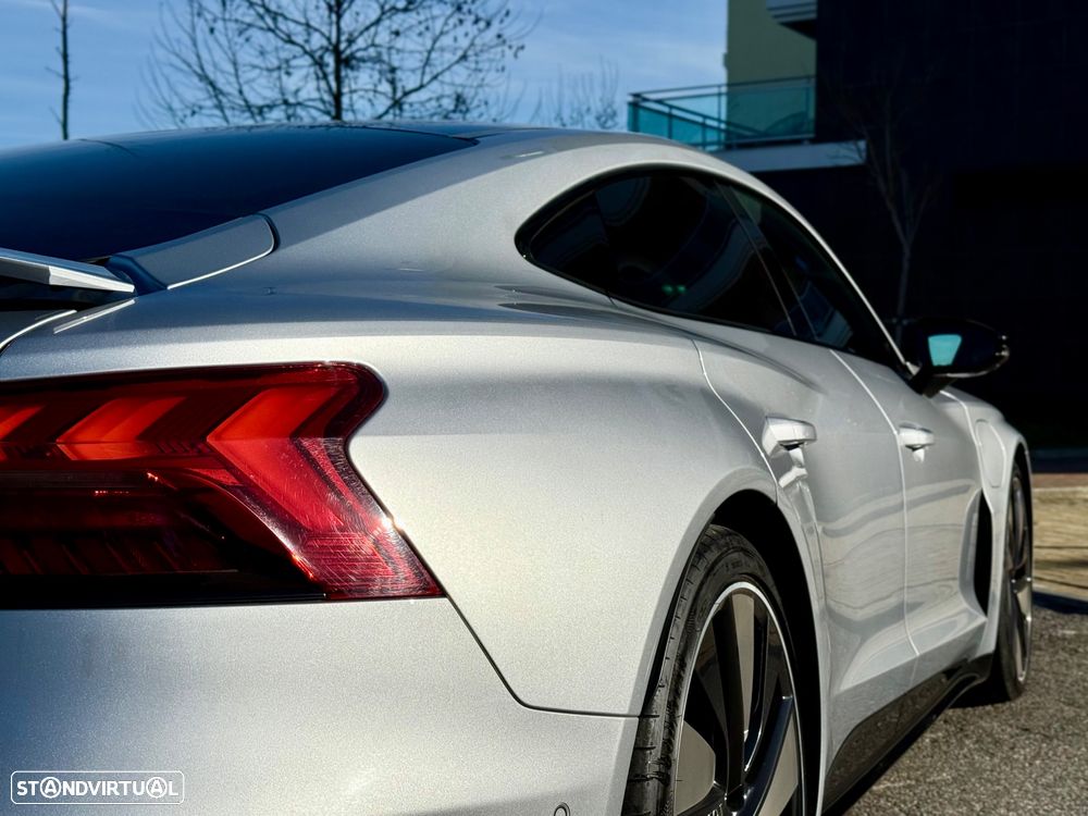 Audi e-tron GT quattro - 11