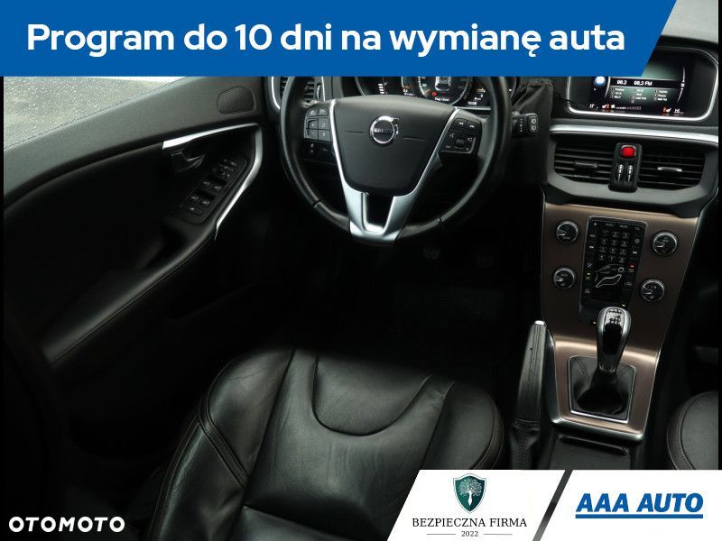 Volvo V40 - 8