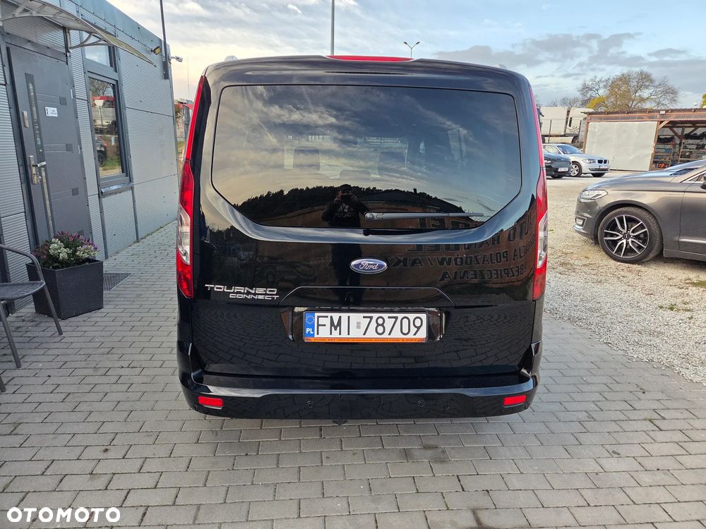 Ford Tourneo Connect Grand - 9