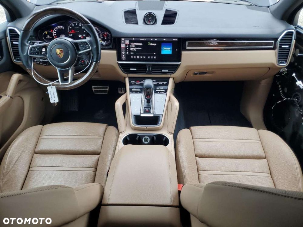 Porsche Cayenne - 9