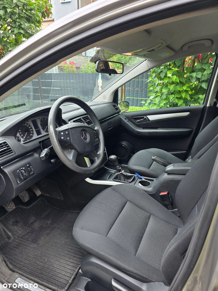 Mercedes-Benz Klasa B 150 - 9