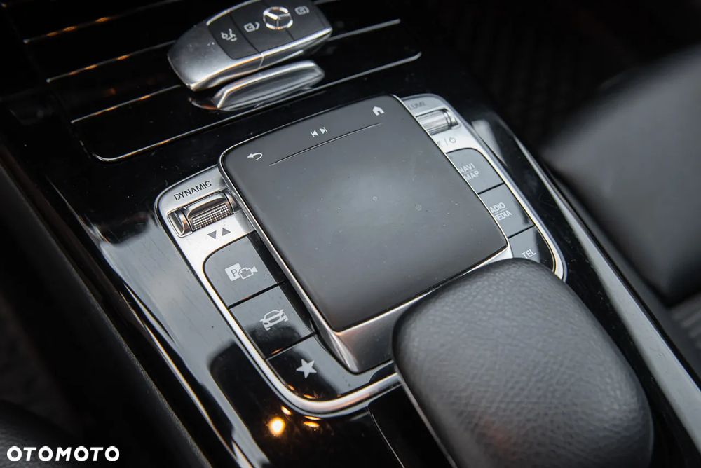 Mercedes-Benz CLA - 28