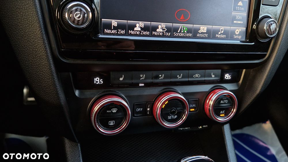 Skoda Octavia 2.0 TDI (Green tec) DSG RS - 36