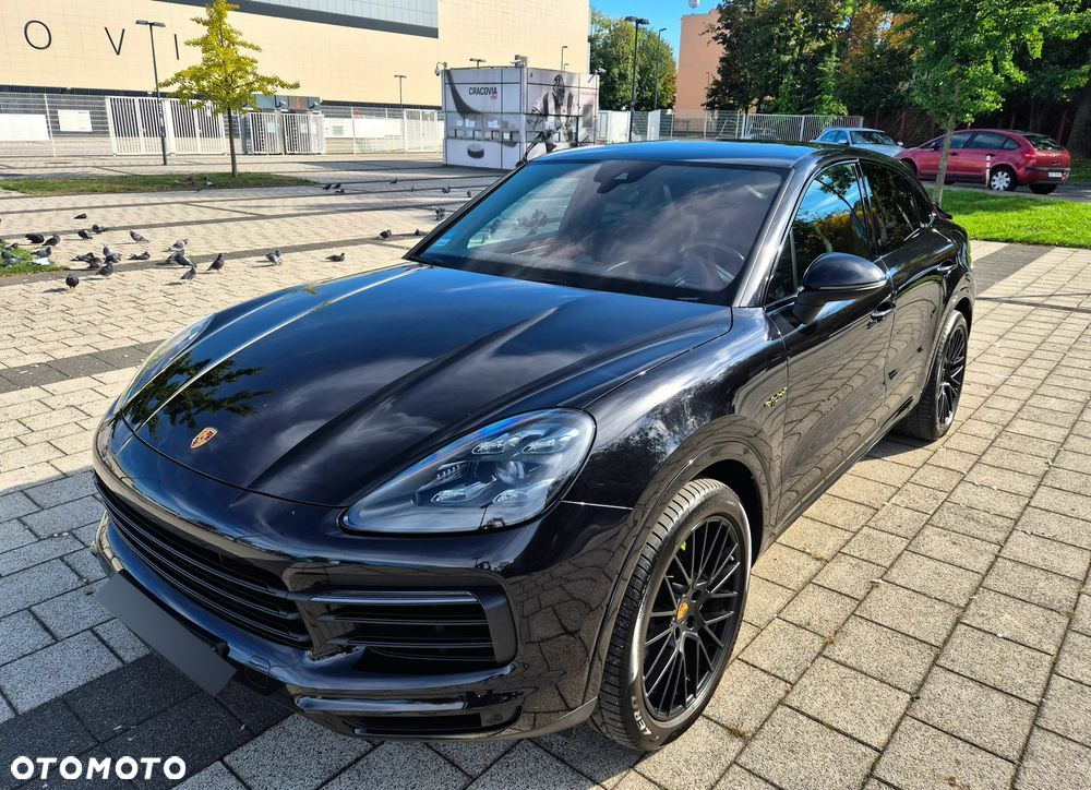 Porsche Cayenne Coupe E-Hybrid - 9