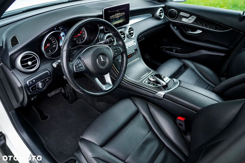 Mercedes-Benz GLC 300 4-Matic - 5