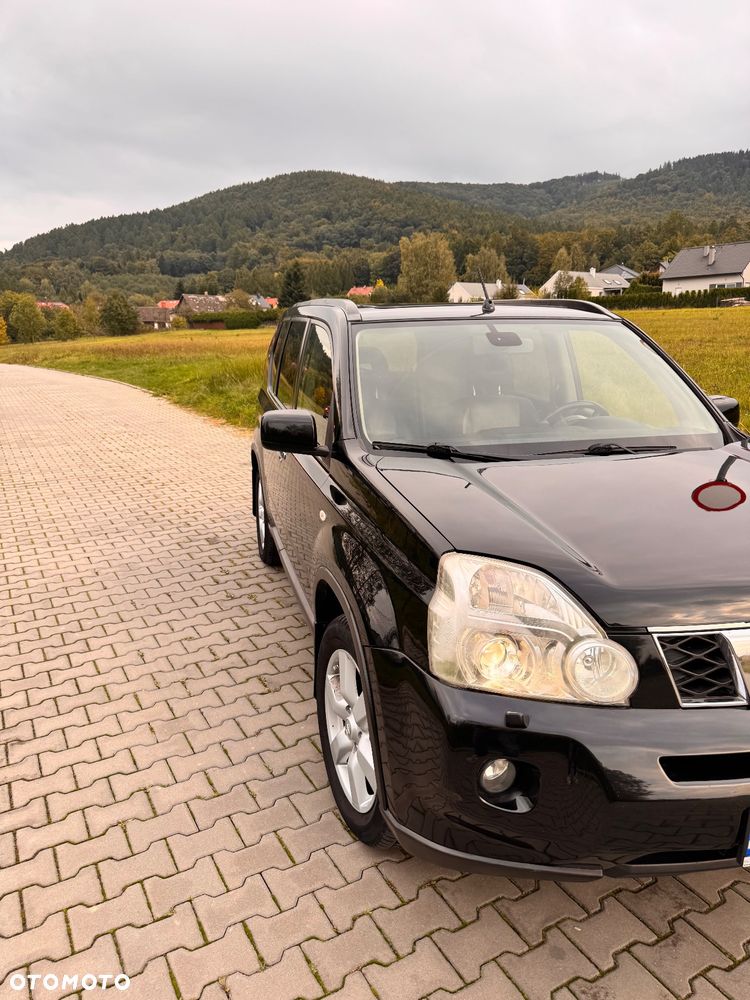 Nissan X-Trail 2.0 dCi LE - 2