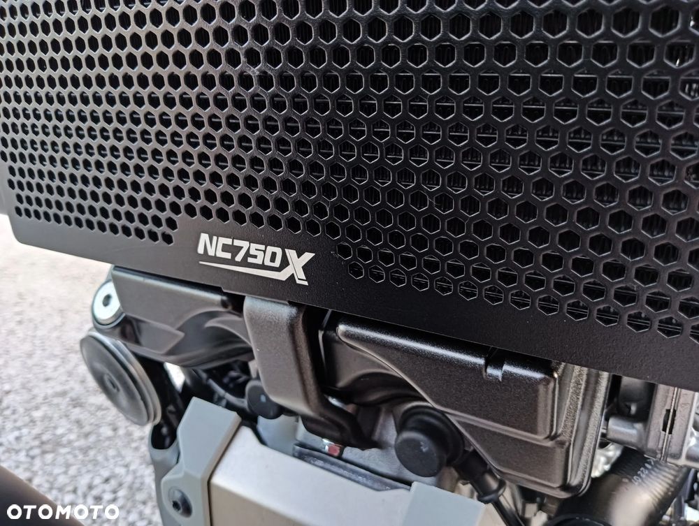 Honda NC - 33