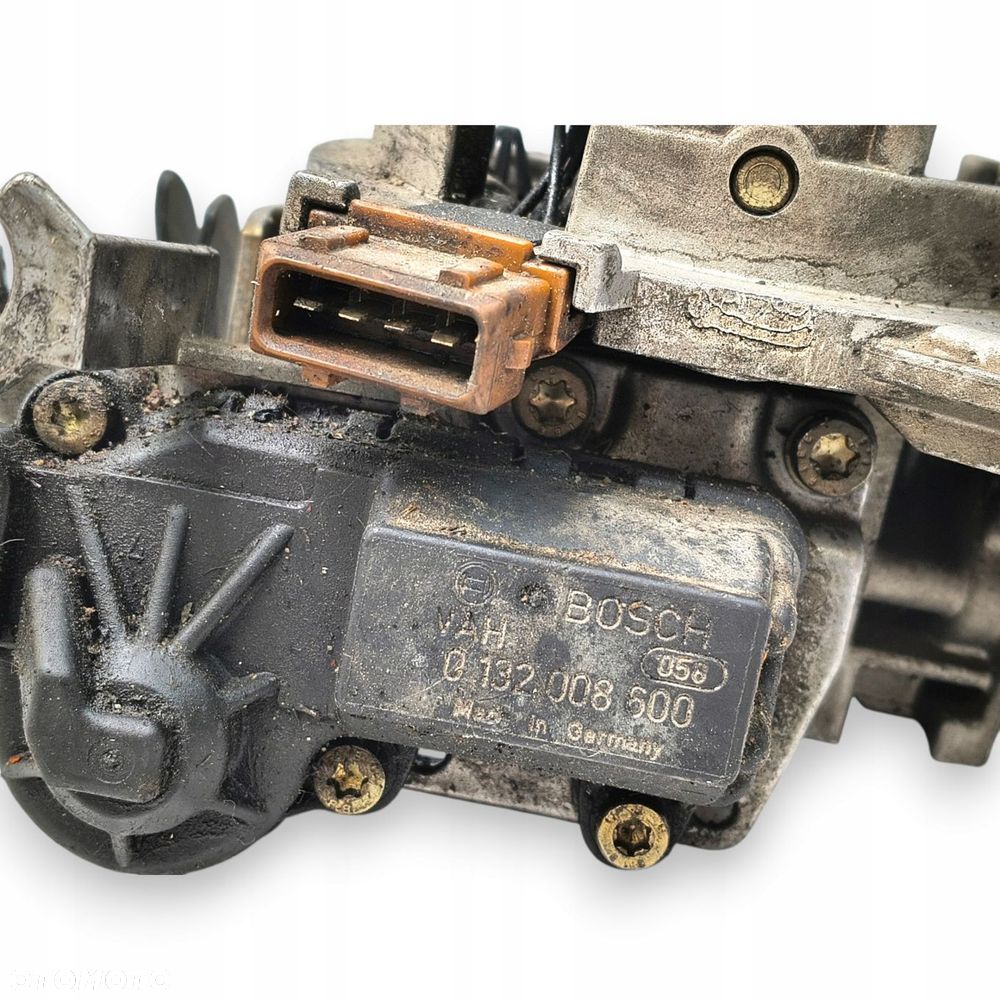 PRZEPUSTNICA VW Golf III Vento Passat 1.6 1.8 3435201589 Bosch - 7