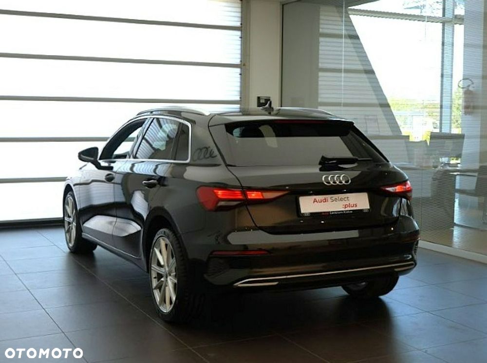 Audi A3 Sportback - 3