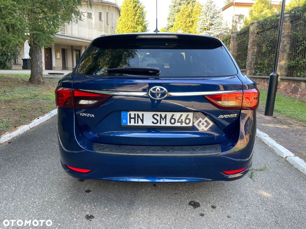 Toyota Avensis 2.0 D-4D Prestige - 12