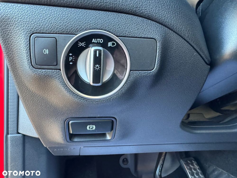 Mercedes-Benz GLA 250 4Matic 7G-DCT AMG Line - 26