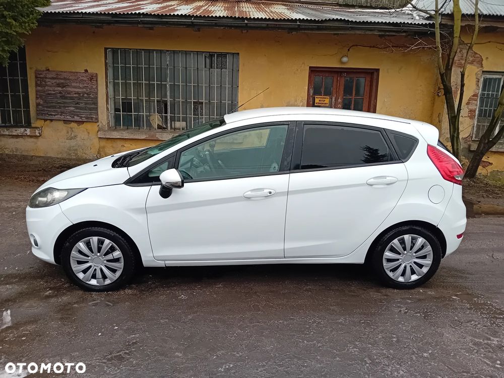 Ford Fiesta 1.6 TDCi DPF Trend - 2