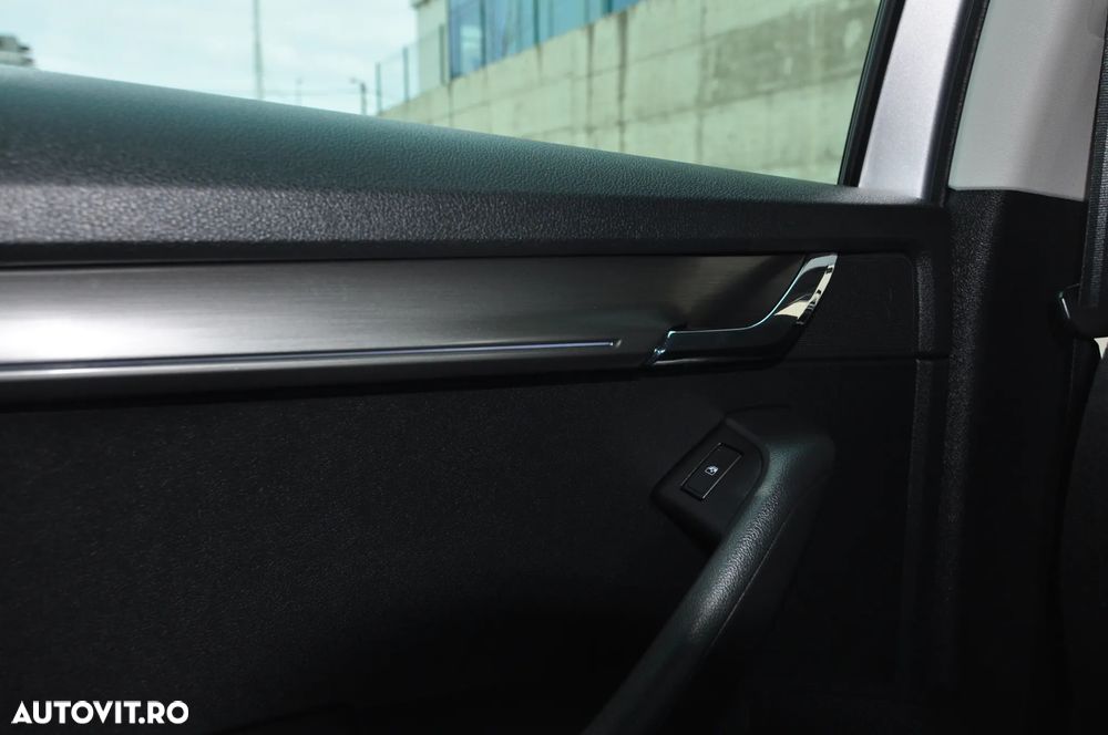 Skoda Octavia 1.6 TDI DSG Soleil - 23