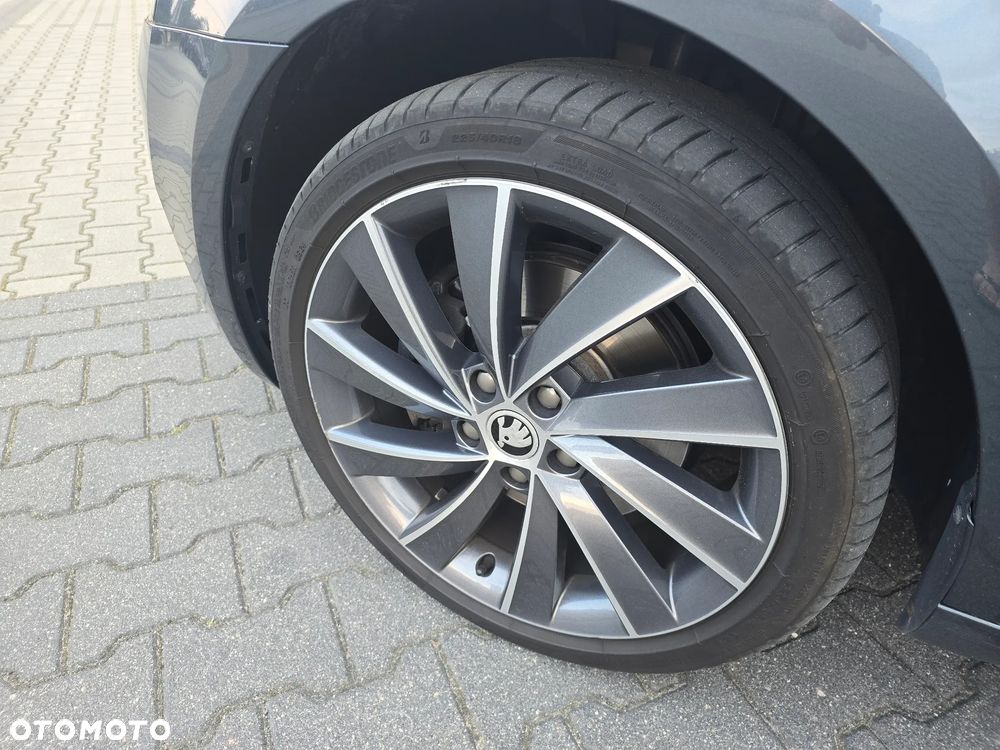 Skoda Octavia 2.0 TDI 4x4 DSG L&K - 9