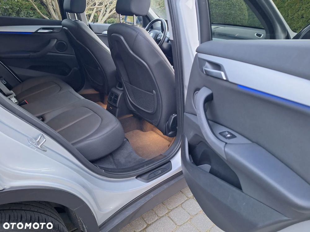 BMW X1 sDrive16d Advantage - 23