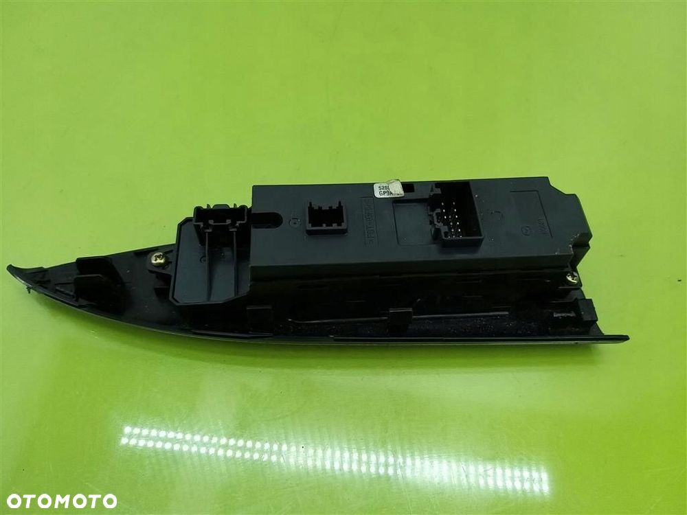 Przełącznik szyb PANEL STEROWANIA Mazda 6 I 02-08 K0021 GP9A684L6 - 2