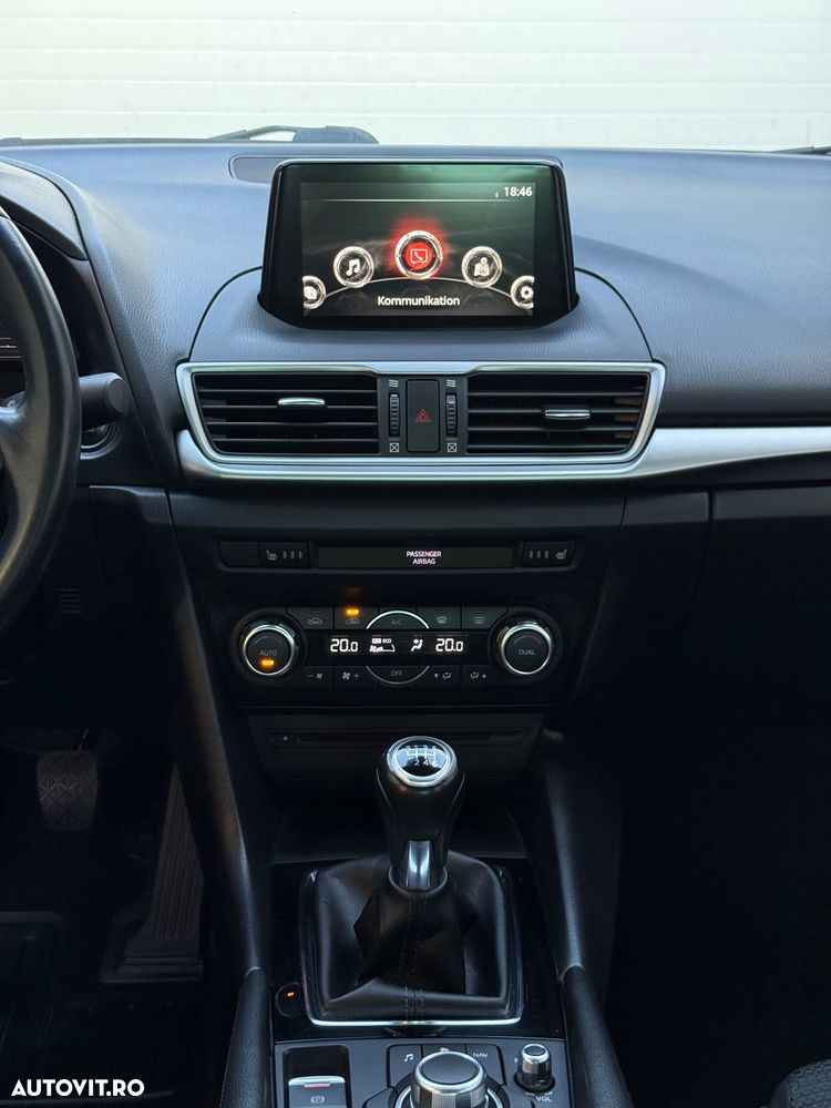 Mazda 3 - 18