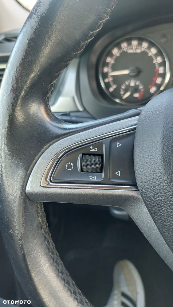 Skoda RAPID 1.6 TDI Ambition - 15