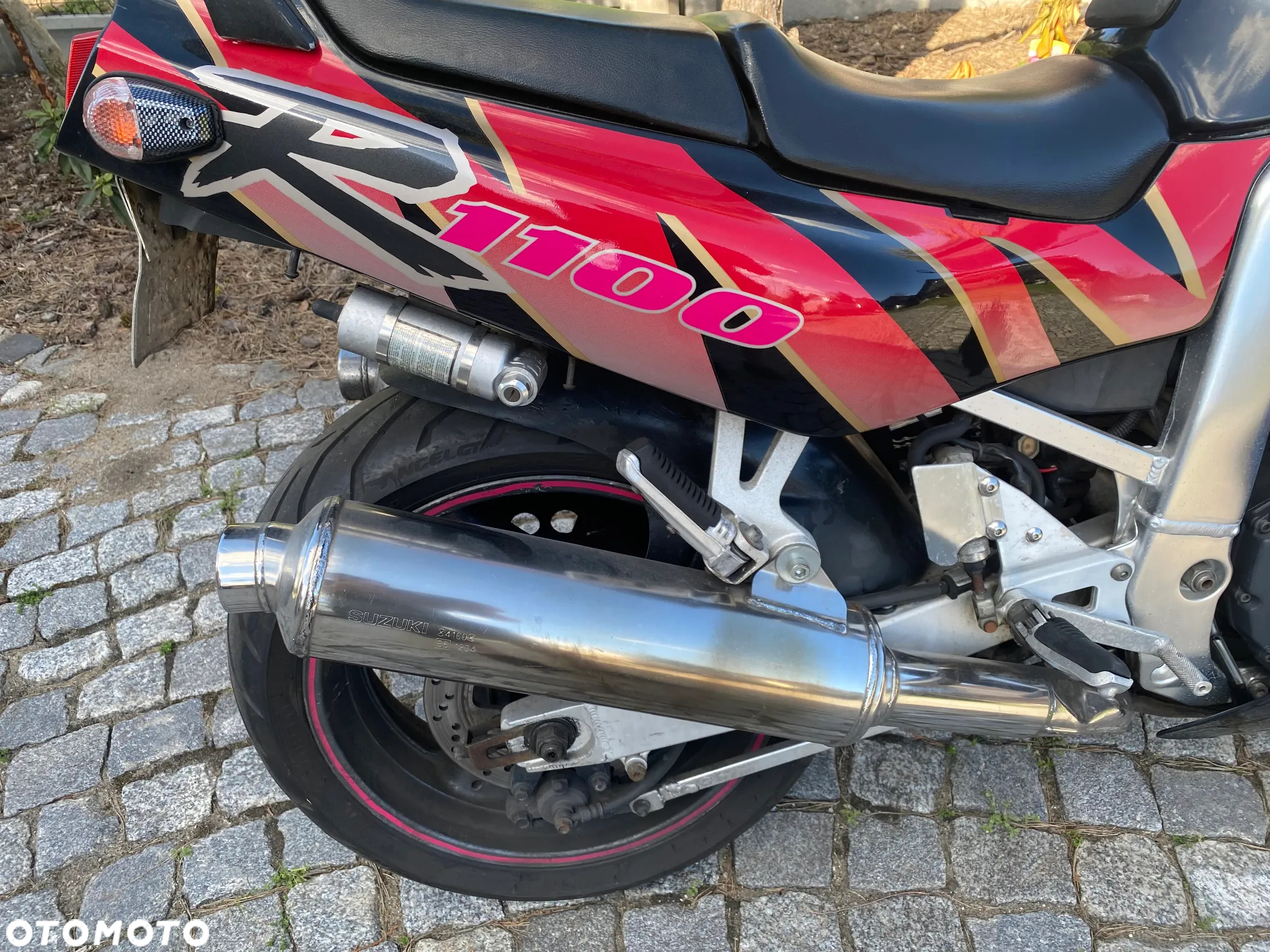 Suzuki GSX-R - 13