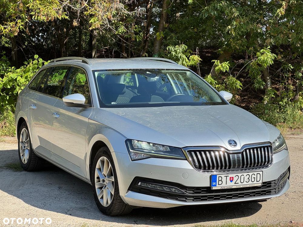 Skoda Superb 2.0 TDI SCR Ambition DSG - 2