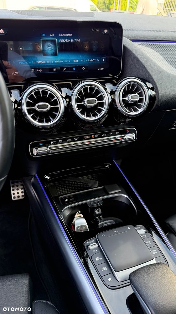 Mercedes-Benz GLA 250 4Matic 8G-DCT AMG Line - 13
