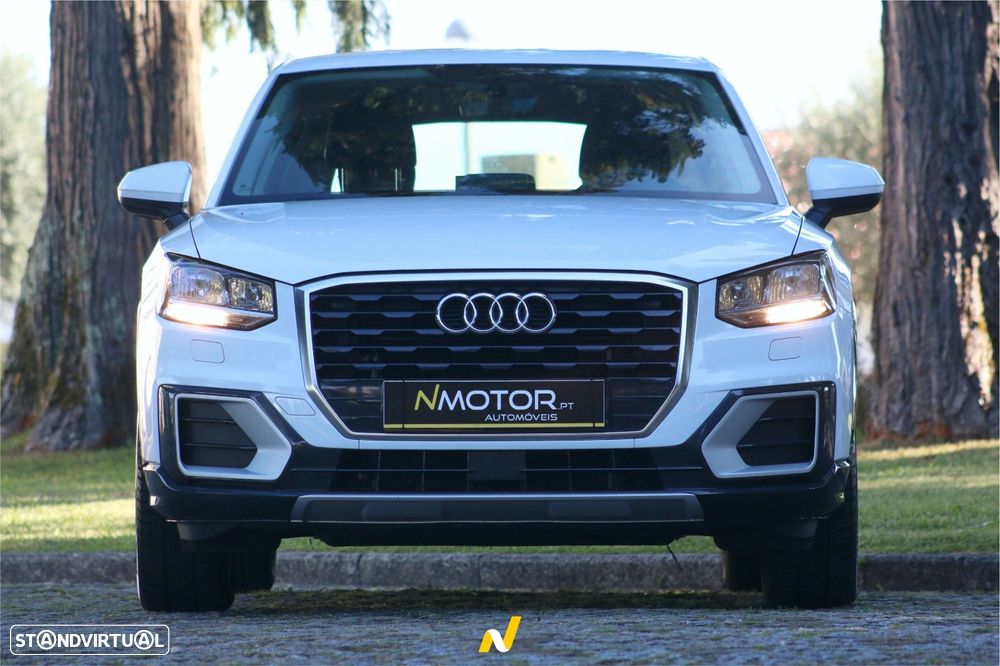 Audi Q2 1.6 TDI Design - 6