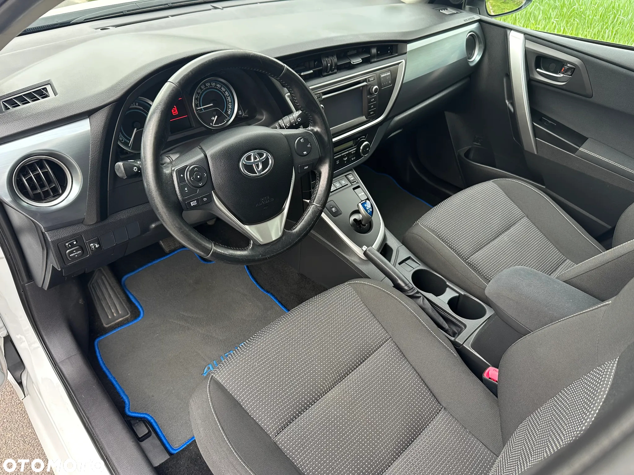 Toyota Auris 1.8 VVT-i Hybrid Automatik Touring Sports Executive - 6