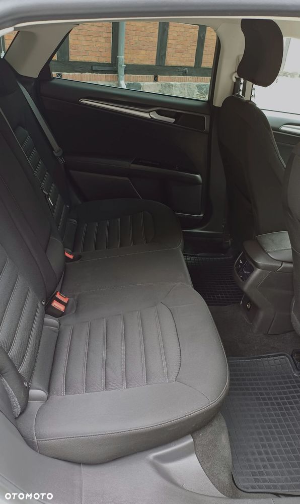 Ford Mondeo 2.0 TDCi STart-Stopp Titanium - 18