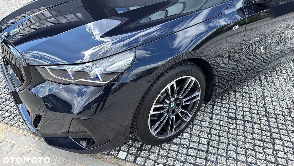 BMW Seria 5 520d xDrive - 7