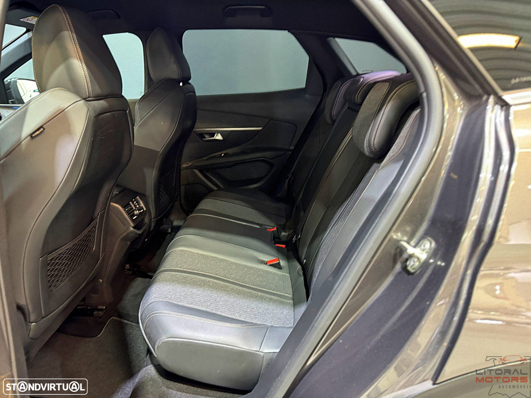 Peugeot 3008 1.2 PureTech GT Line EAT6 - 17
