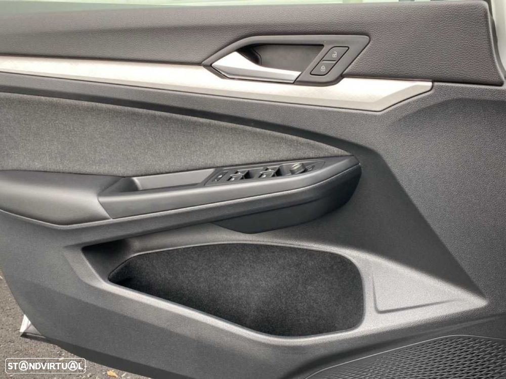 VW Golf 1.0 TSI Life - 20