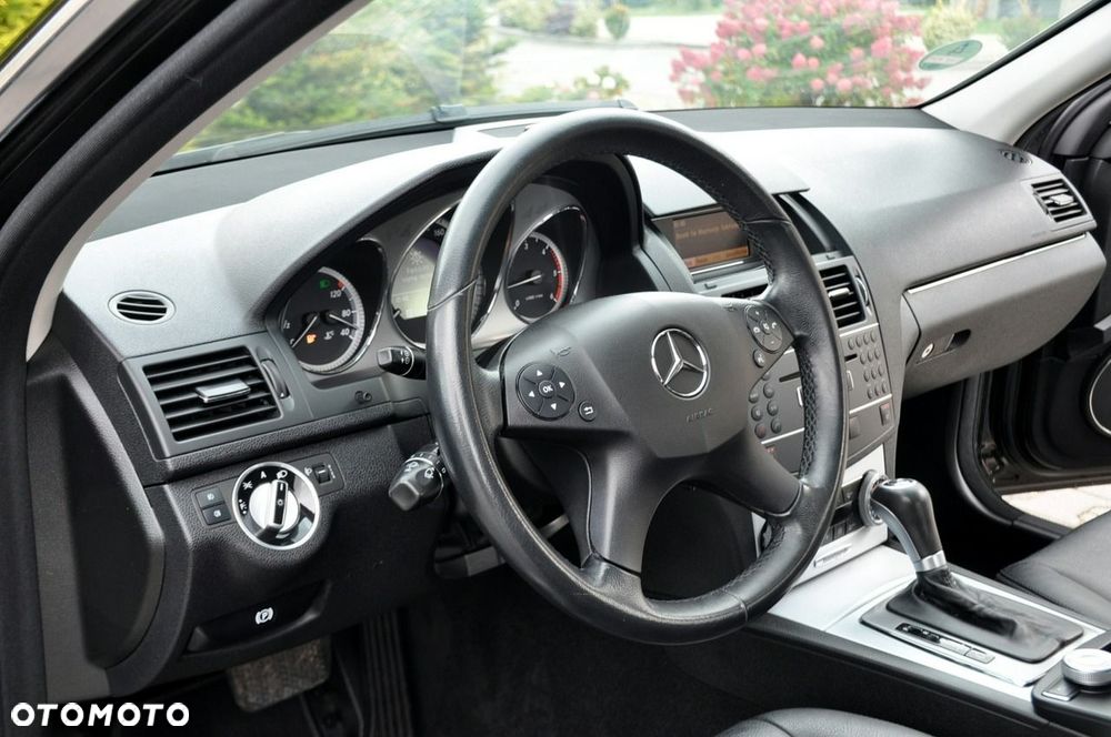Mercedes-Benz Klasa C - 23