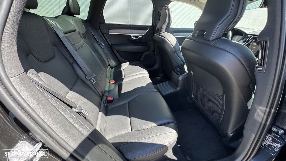 Volvo V90 2.0 T8 PHEV Inscription Expression AWD - 33
