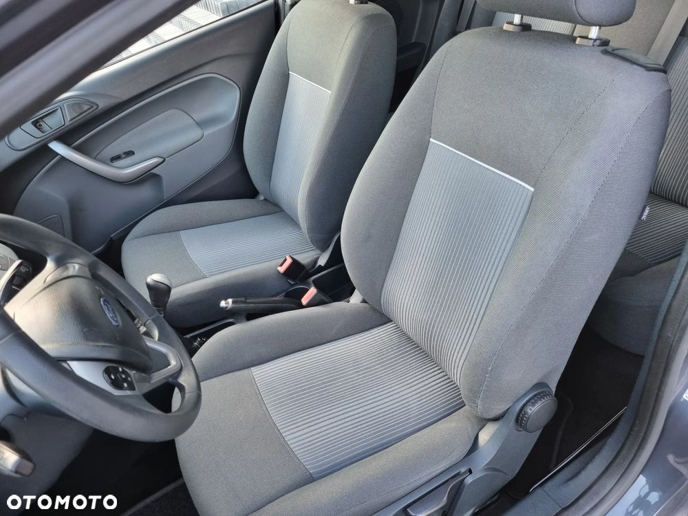 Ford Fiesta 1.25 Champions Edition - 11