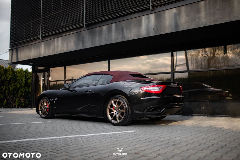 Maserati GranCabrio Sport - 4