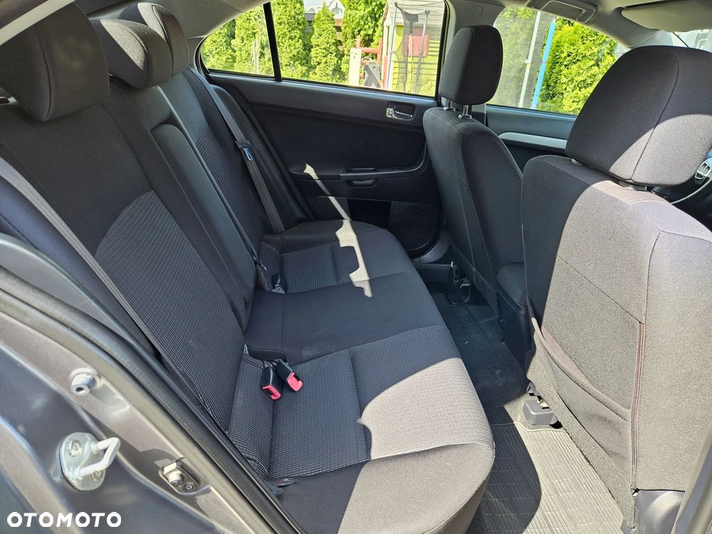 Mitsubishi Lancer 1.8 Clear Tec Instyle - 14