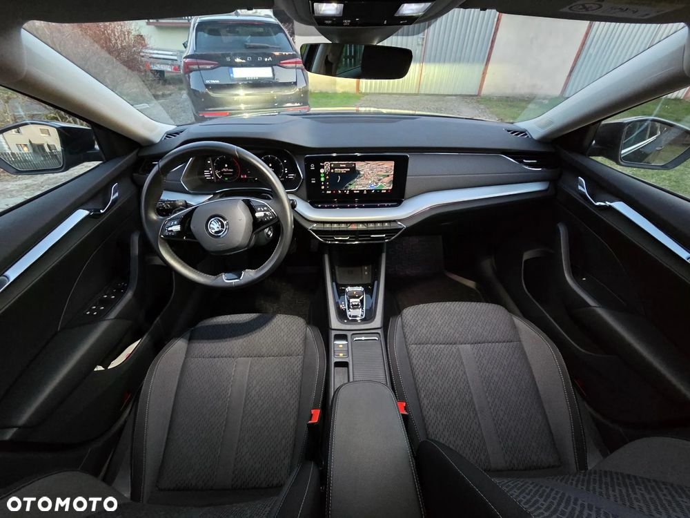 Skoda Octavia 2.0 TDI DSG Style - 17