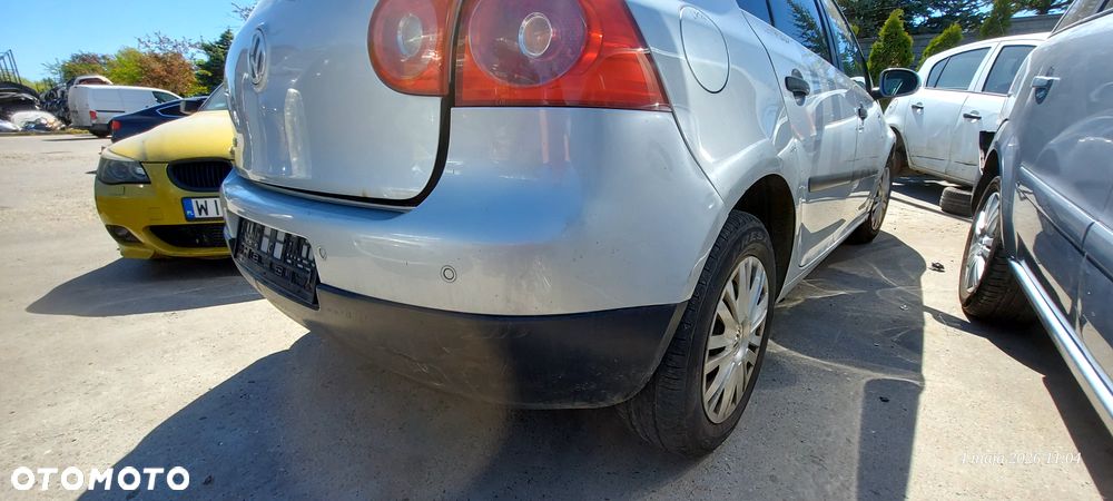 Volkswagen Golf V Hb Zderzak Tył Tylny LA7W Srebrny - 2