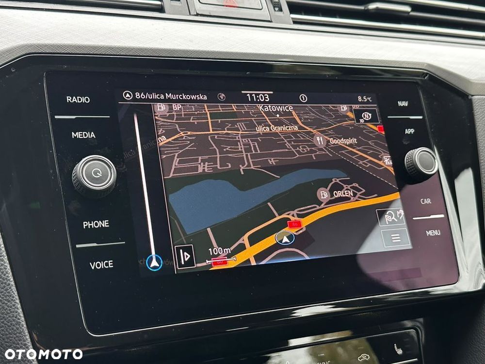 Volkswagen Passat 2.0 TSI Business DSG - 28