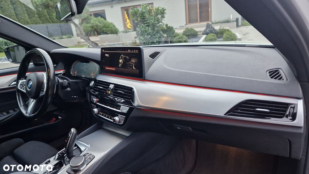 BMW Seria 5 530d M Sport Edition - 4